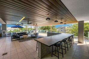 Apartment | Exterior - Luxury 2BR Hollywood Pool View by Oneluxstay (Los Angeles)