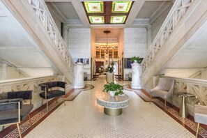 Apartment | 2 bedrooms - Stylish 2br/1ba at HWH by Oneluxstay (Los Angeles)