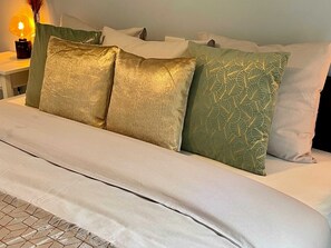 Apartment | 2 bedrooms - Luxury 2BR 2BA Near Fashion District by Oneluxstay (Antwerp)