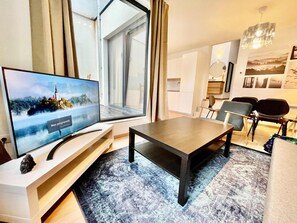 Apartment | 2 bedrooms - Luxury 2BR 1BA Near Fashion District by Oneluxstay (Antwerp)