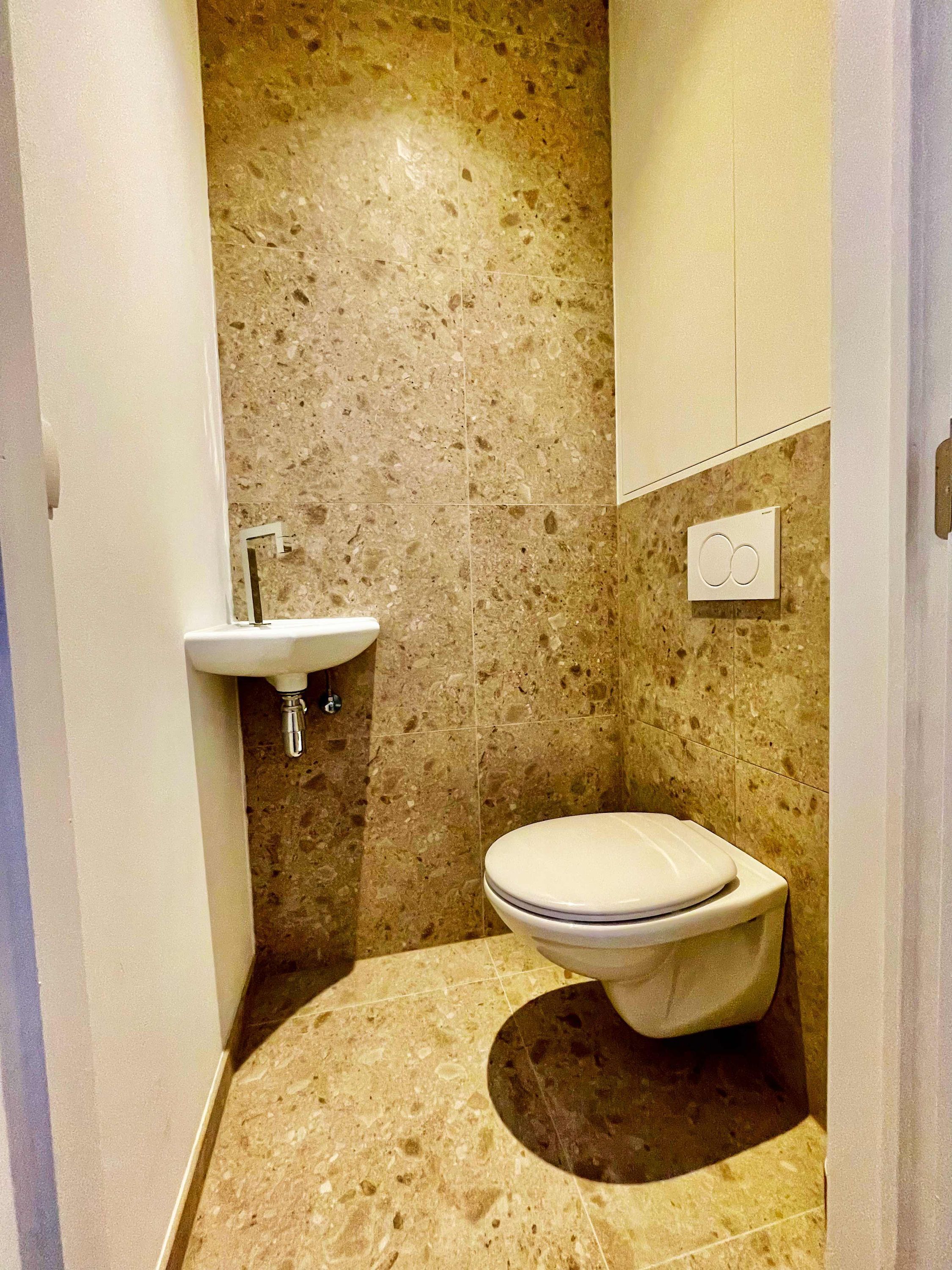 Photo - Luxury Dlx 1BR Near Fashion District by Oneluxstay