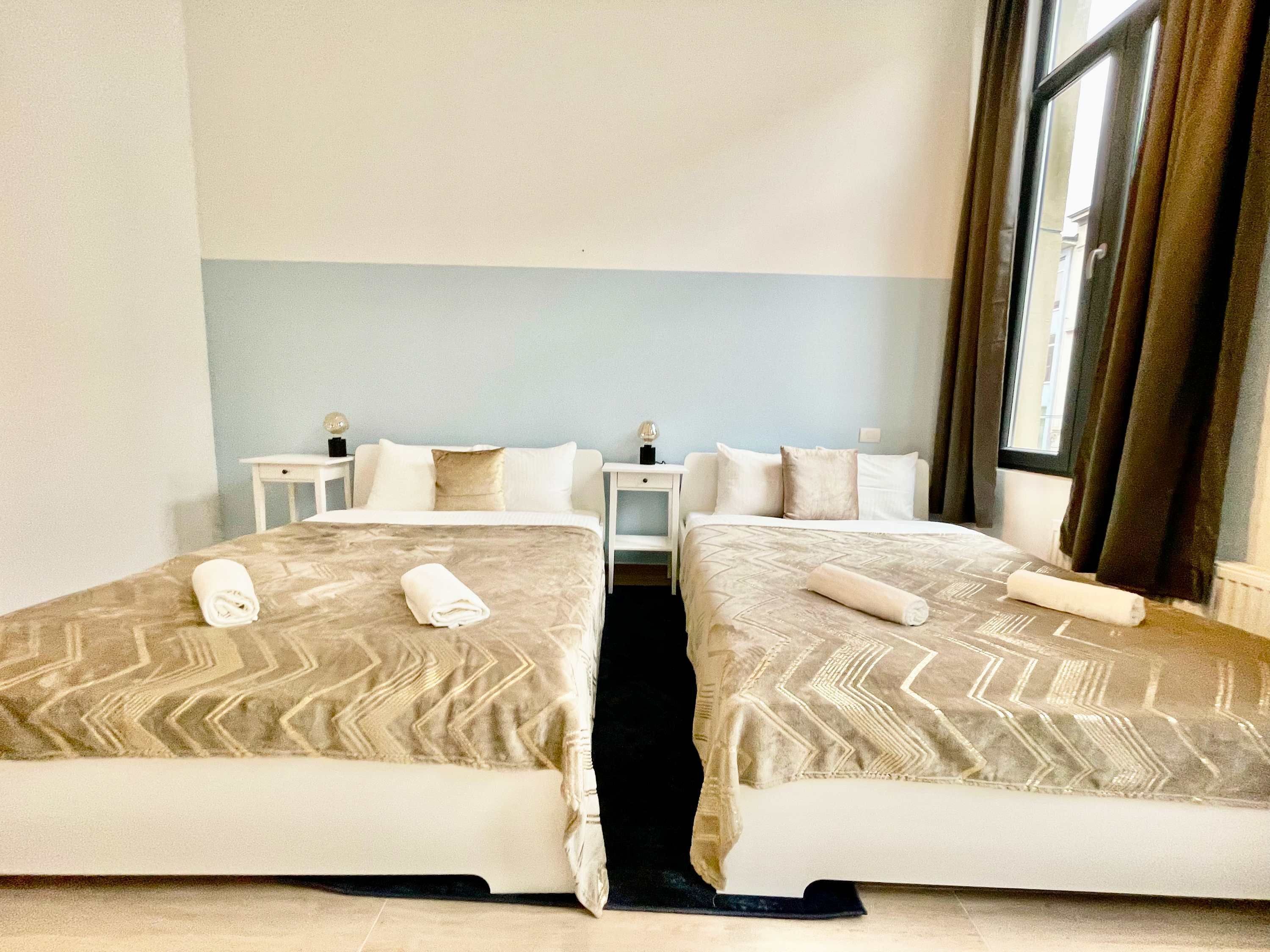 Photo - Luxury Dlx 1BR Near Fashion District by Oneluxstay