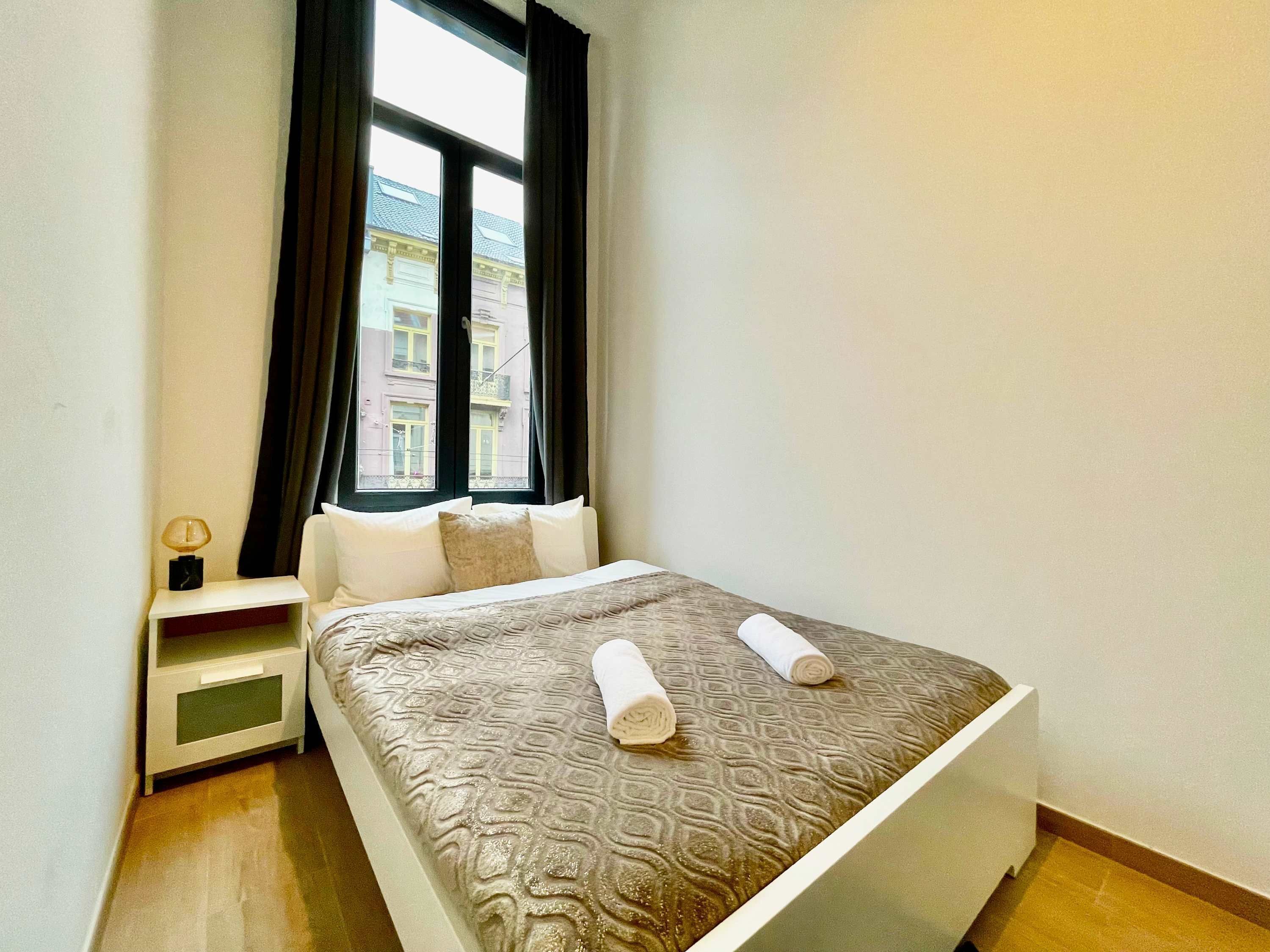 Photo - Luxury Dlx 1BR Near Fashion District by Oneluxstay