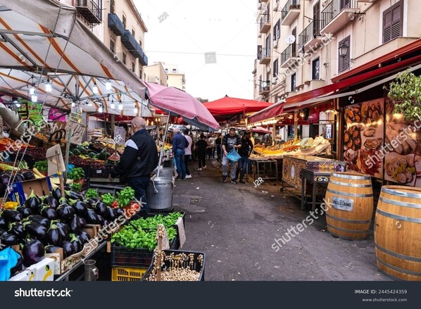 مكان جذب سياحي