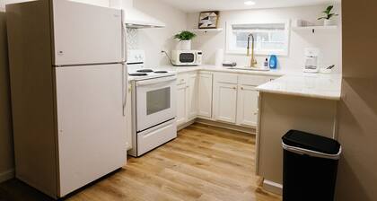 Seabiscuit Loft - Studio Stay in Downtown Lexington