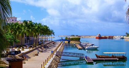 Coastal Living With Marina Views