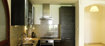Charming 2-bedroom Marina Getaway
