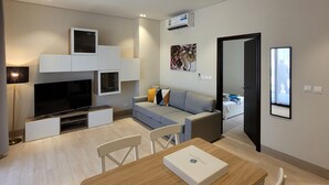 Unclassified image, 4 of 10, button - Chic 1-bedroom With Pool View (Salalah)