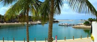 Exclusive 3-bedroom Marina Escape
