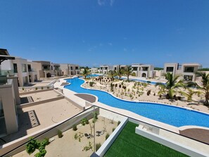 Apartment - Bright Studio With Pool View Balcony (Salalah)
