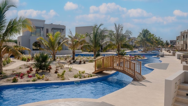 Unclassified image, 1 of 11, button - Serene 1-bedroom With Pool View (Salalah)