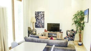 Unclassified image, 5 of 11, button - Serene 1-bedroom With Pool View (Salalah)