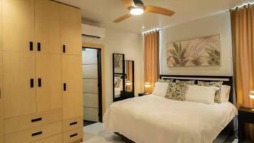 3 chambres, fer et planche à repasser, Wi-Fi, draps fournis