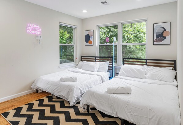 2 makuuhuonetta, Wi-Fi, vuodevaatteet