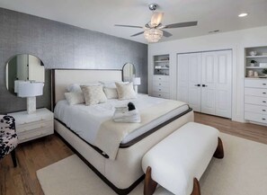 4 Schlafzimmer, Bügeleisen/Bügelbrett, kostenloses WLAN, Bettwäsche