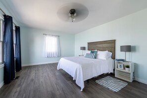 4 soverom, strykejern/-brett, wi-fi (inkludert) og sengetøy