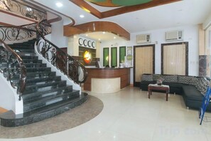 Unclassified image, 3 of 7, button - RedDoorz @ Nick Hotel Isabela (Alicia)