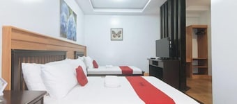 RedDoorz @ Nick Hotel Isabela