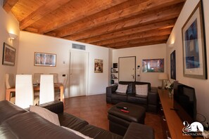 Apartment | 2 bedrooms - Borgo del Torchio - App H5 (Manerba del Garda)