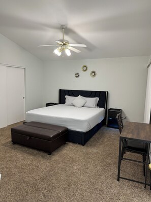 3 bedrooms, iron/ironing board, WiFi