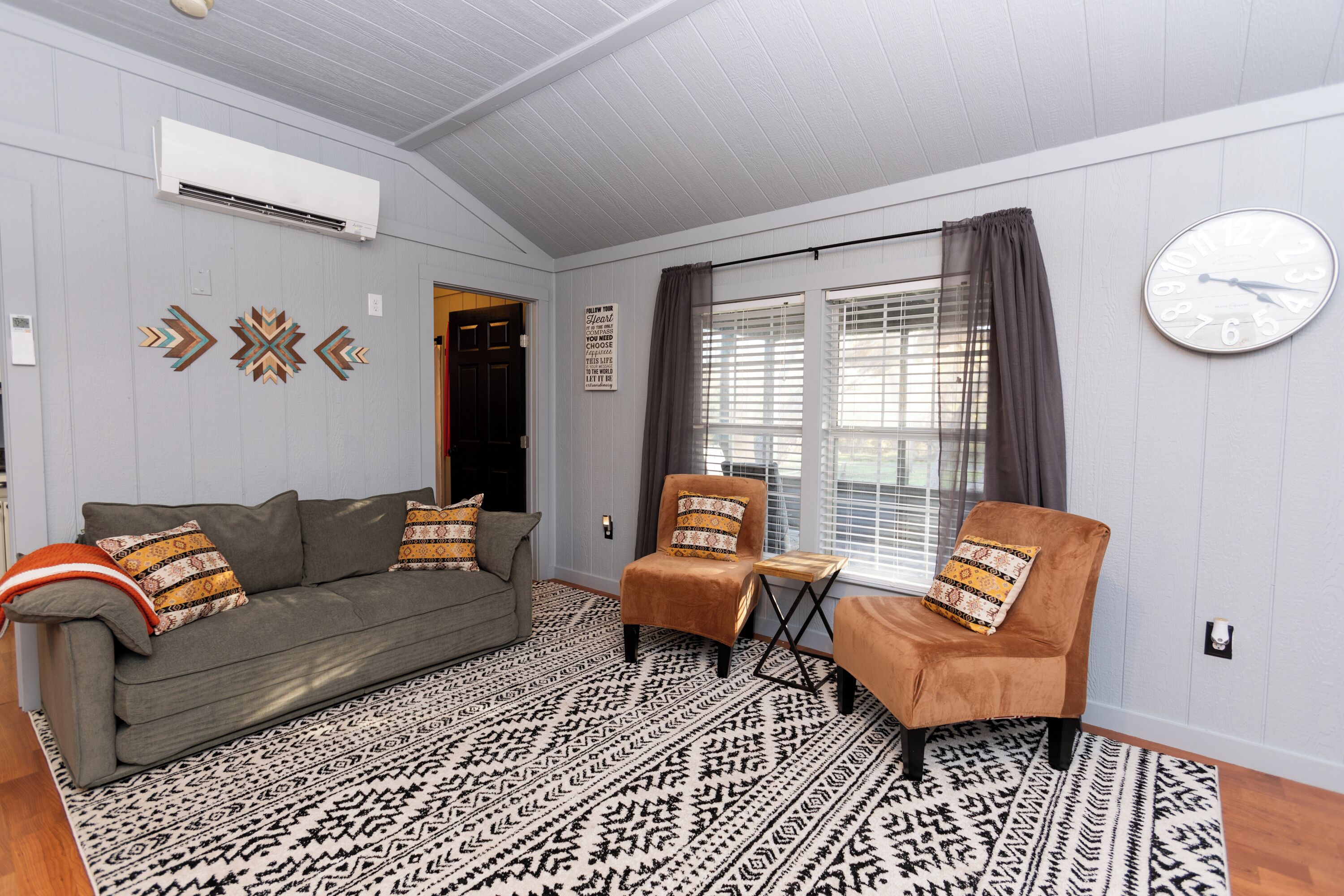 Cozy Cabin On The Creek With Wifi And Ac In Delightful Belton - Belton, TX