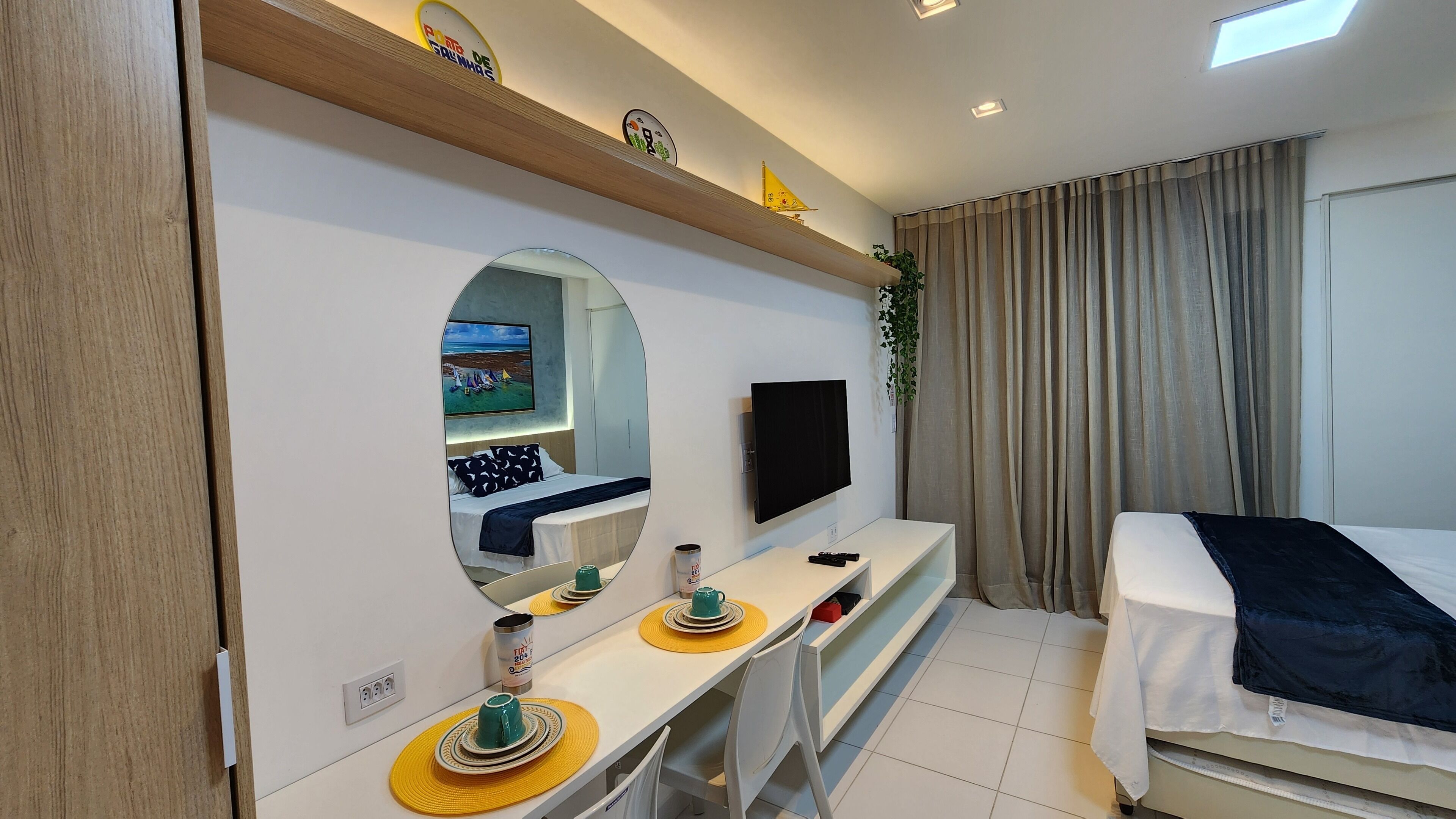 1 chambre, fer et planche à repasser, Wi-Fi gratuit, draps fournis