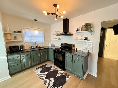 Modern Studio - Stylish Apartment in Downtown Lexington