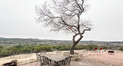 Hilltop Haven on 31 acres w/ Breathtaking Views, Horses, & Epic Fire Pit