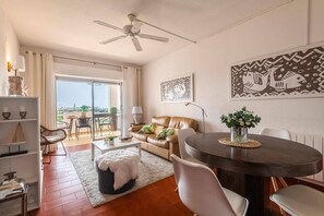 Apartment - Sea View Central Town 2 Bedroom Apartment (Albufeira)