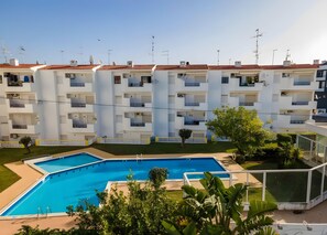 Apartment - Santa Eul lia 2-bedroom Apartment w Swimming Pool (Albufeira)