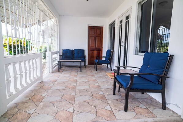 Deluxe-Haus, Gartenblick | Terrasse/Patio