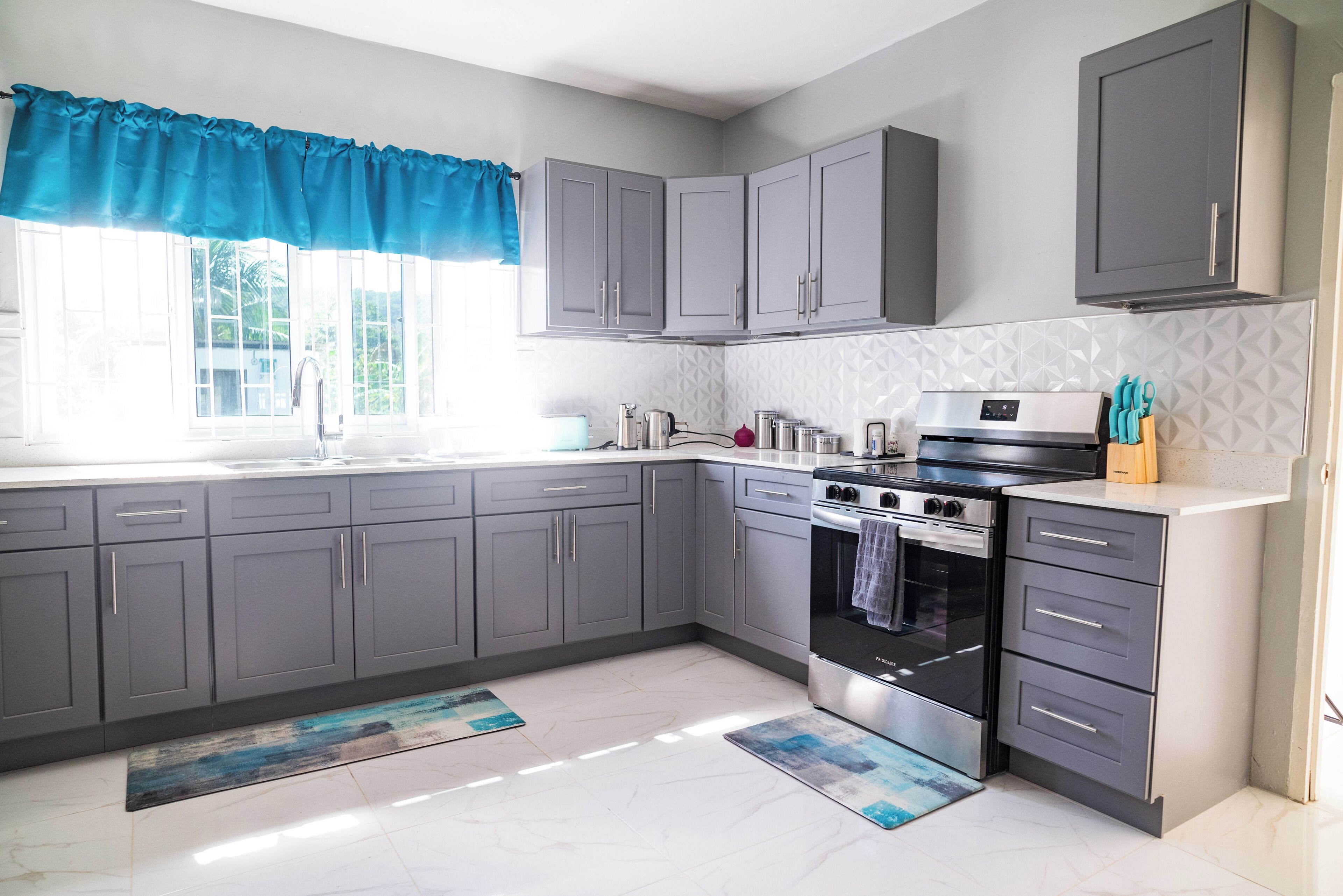 Deluxe House, Garden View | Private kitchen