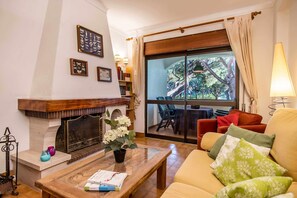 2 bedrooms - Casa Falesia T2 - 5 min From the Beach - Wifi (Albufeira)