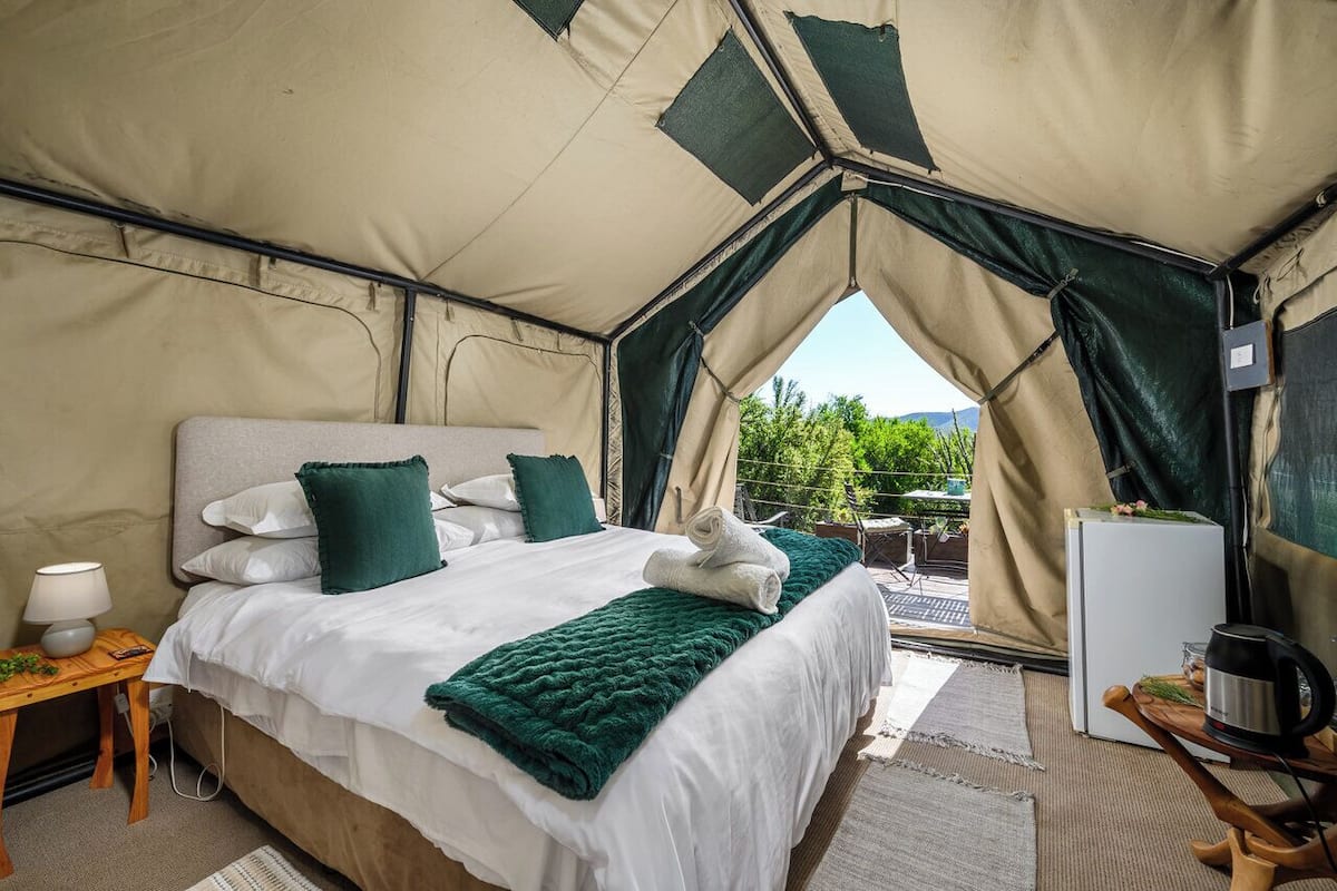 Luxury Tent, Mountain View