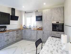 Fridge, microwave, oven, dishwasher