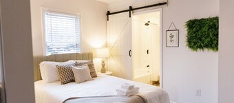 Green Oasis - Studio Apartment in Downtown Lexington