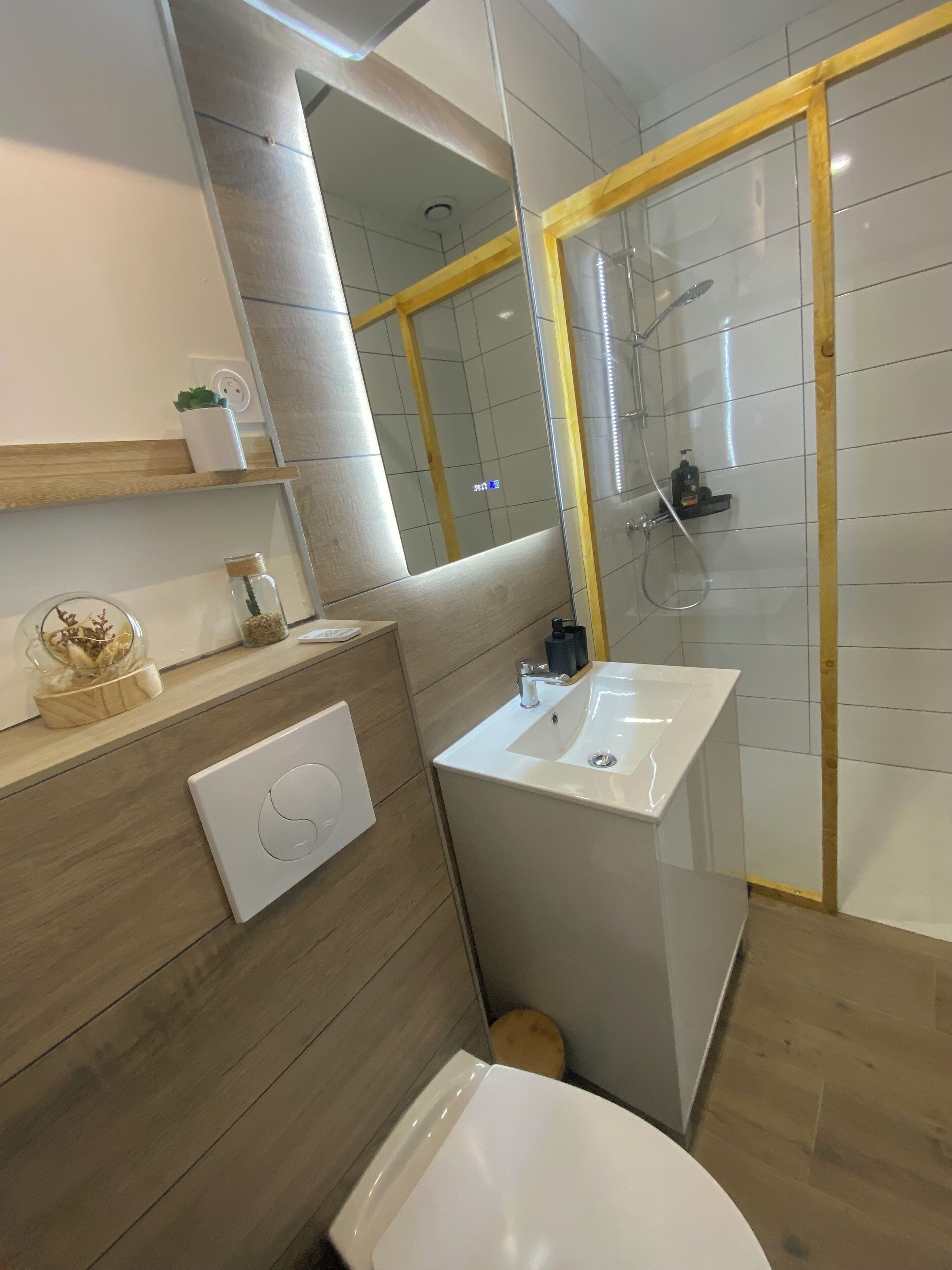 Hair dryer, towels, soap, toilet paper