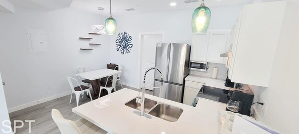Fridge, microwave, oven, coffee/tea maker - NEW! Villas de Laguna 1 (3-Bedroom Home) with Pool - Pets Allowed (South Padre Island)