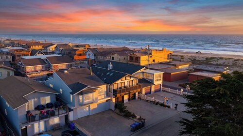 Steps to Beach w/ Patio+deck Foosball Happy Bottom Beach House by Avantstay