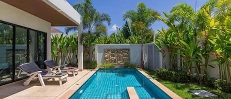 Piscine extérieure