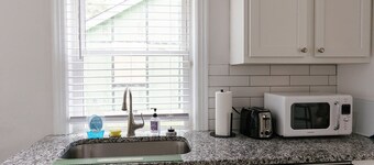 Cozy Corner - Little House in Downtown Lexington