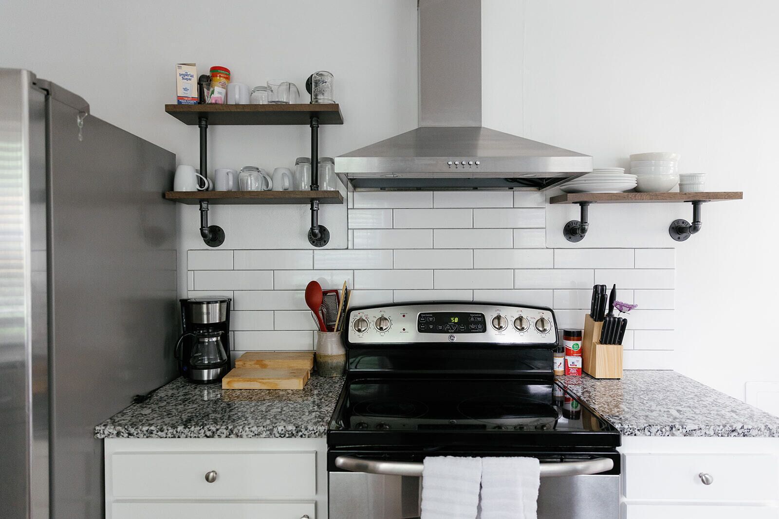 Mikrowelle, Ofen, Herdplatte, Geschirrspüler