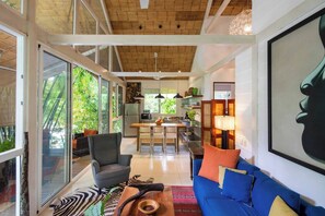 Télévision, espaces bureaux