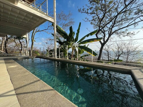 Casa Aliki, Luxury Beach Home with THE VIEW