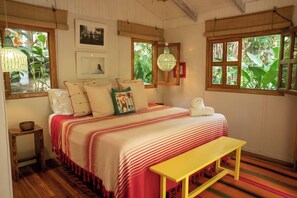 1 Schlafzimmer, Reisekinderbett, kostenloses WLAN, Bettwäsche