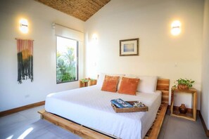 2 slaapkamers, een strijkplank/strijkijzer, reisbedje, gratis wifi