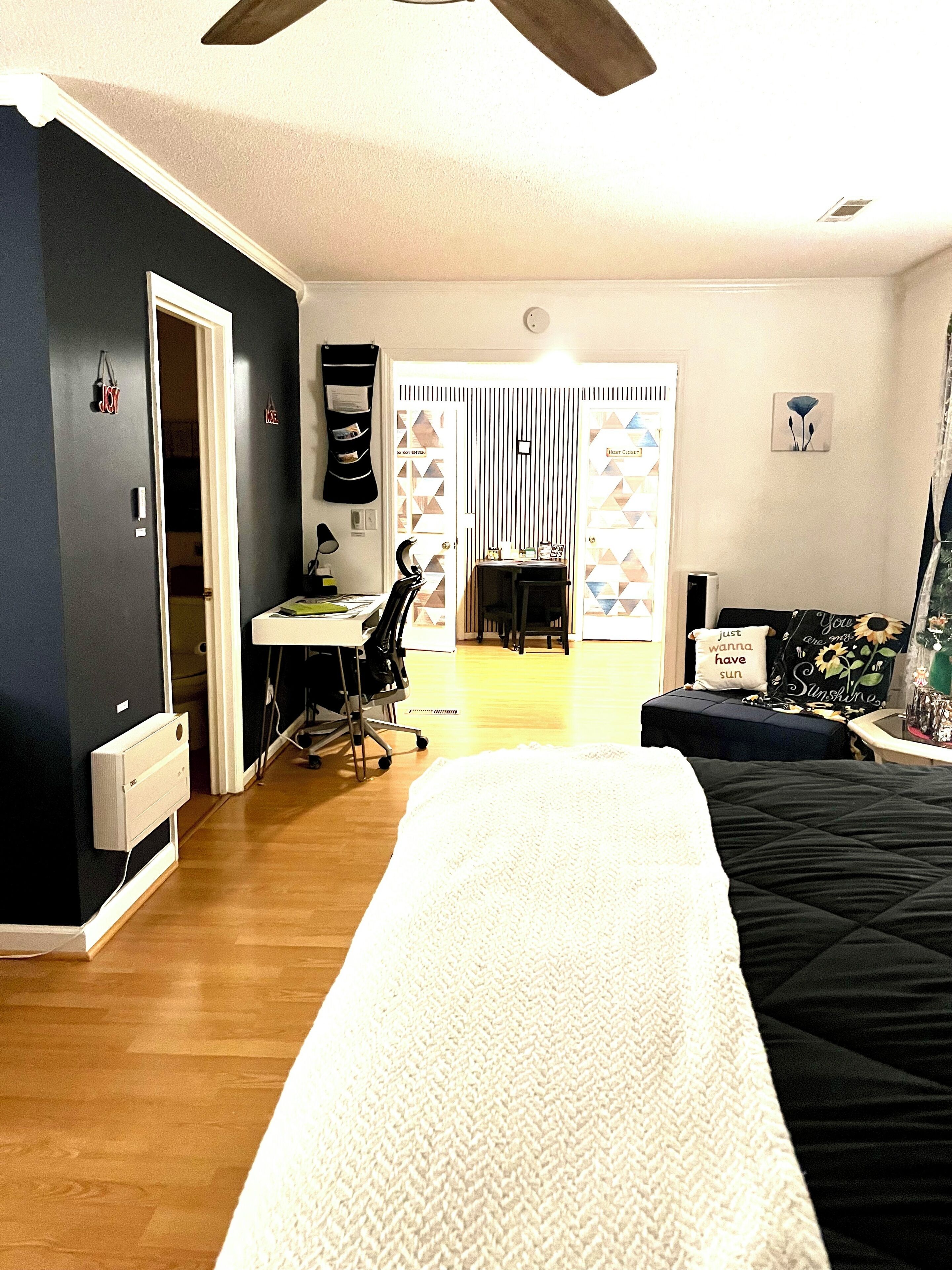 1 bedroom, desk, iron/ironing board, free WiFi