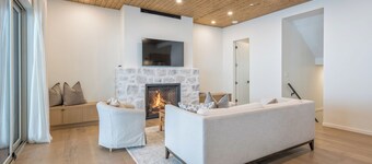 Modern home with 2 master bedrooms, private hot tub, garage and mountain views
