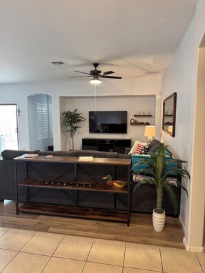 تلفزيون ذكي