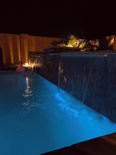 Charming 3BR/2BA Retreat with Private Heated Pool & Putting Green